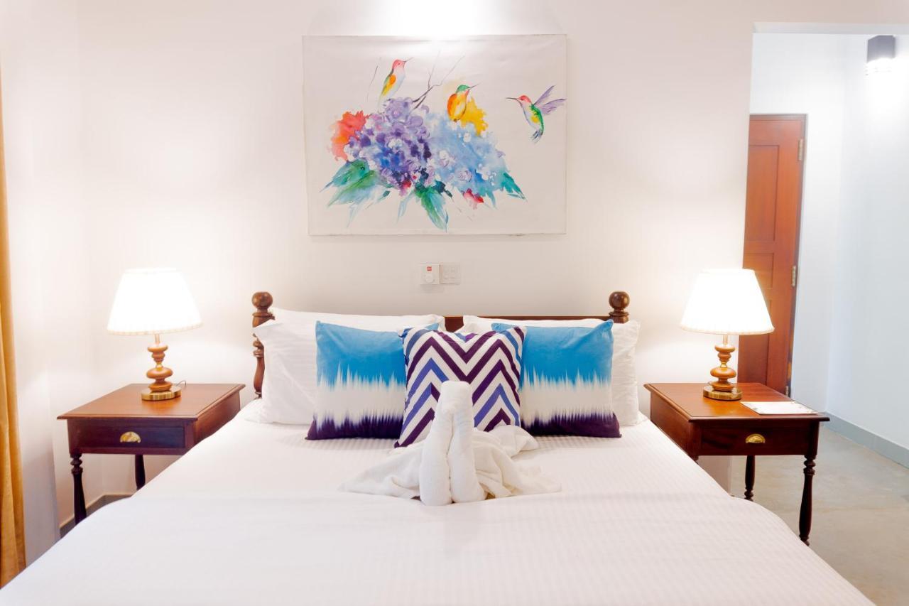 วิลลา เบิร์ดเล้ค Hotel ฮิกคาดูวา ภายนอก รูปภาพ